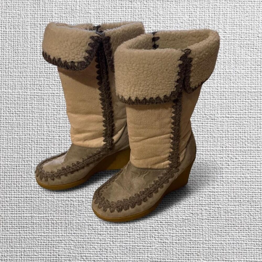American-eagle Women's Grey and Cream Boots